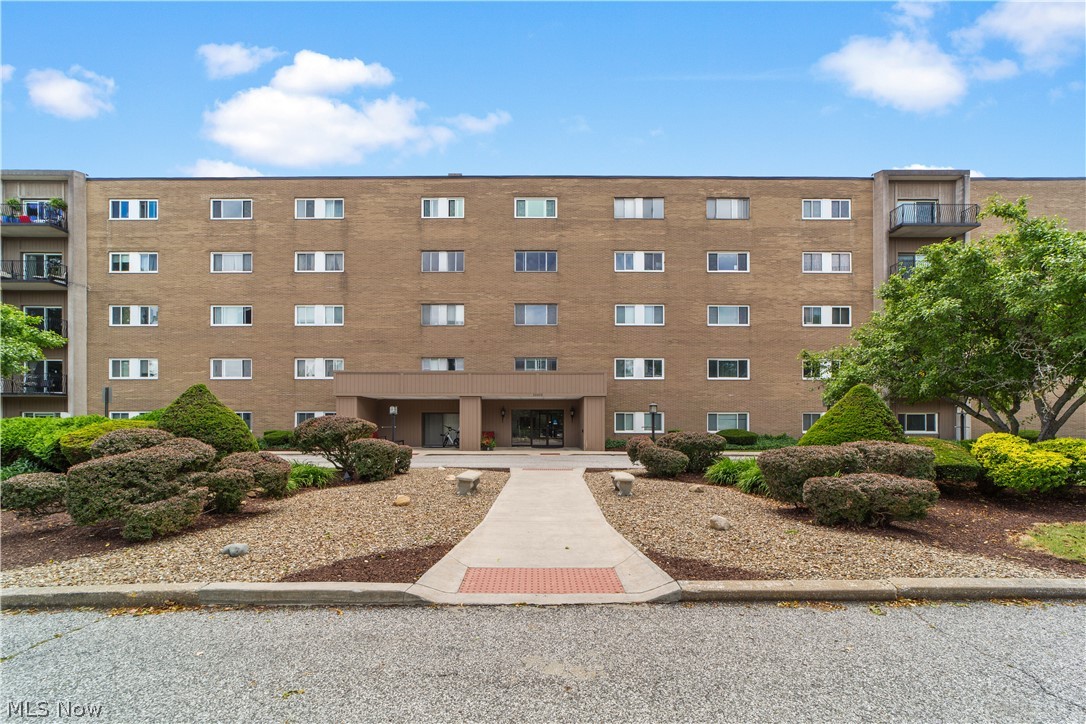 20333 Detroit Road Rocky River OH 44116