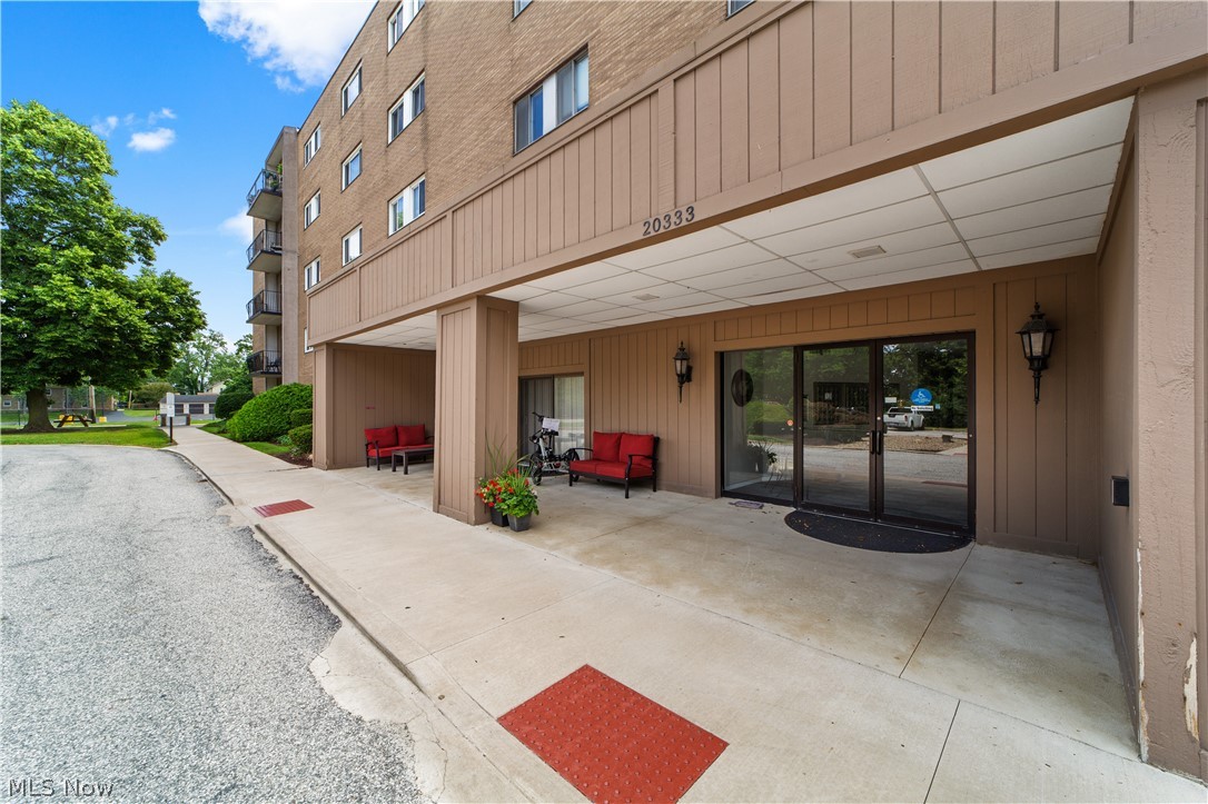 20333 Detroit Road Rocky River OH 44116