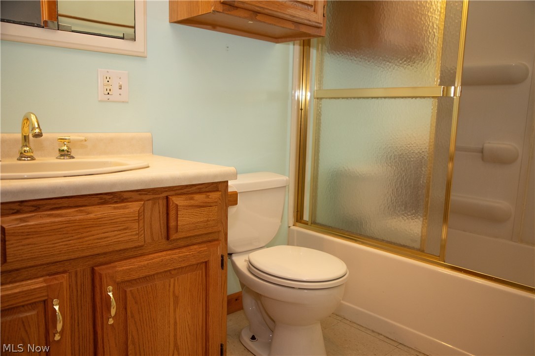 61781 W Tacoma Road Barnesville OH 43713