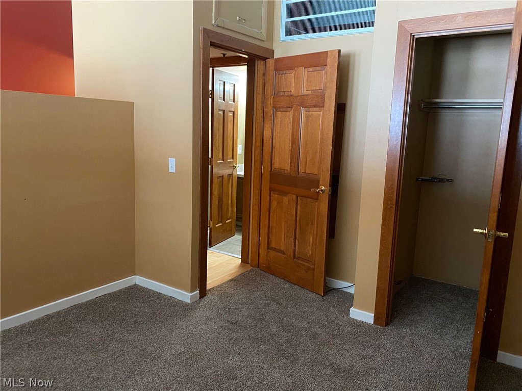 408 W Saint Clair Avenue Cleveland OH 44113