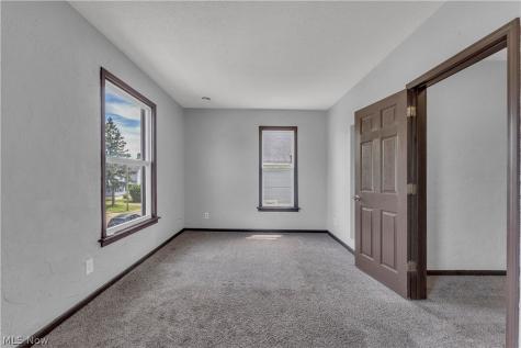 812 Lovett Place Lorain OH 44052