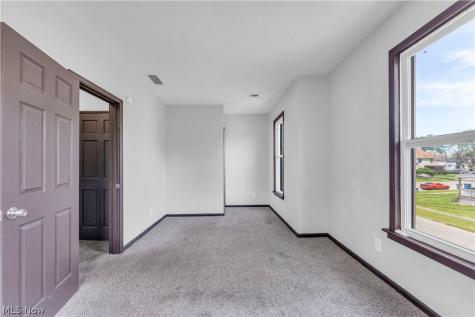 812 Lovett Place Lorain OH 44052