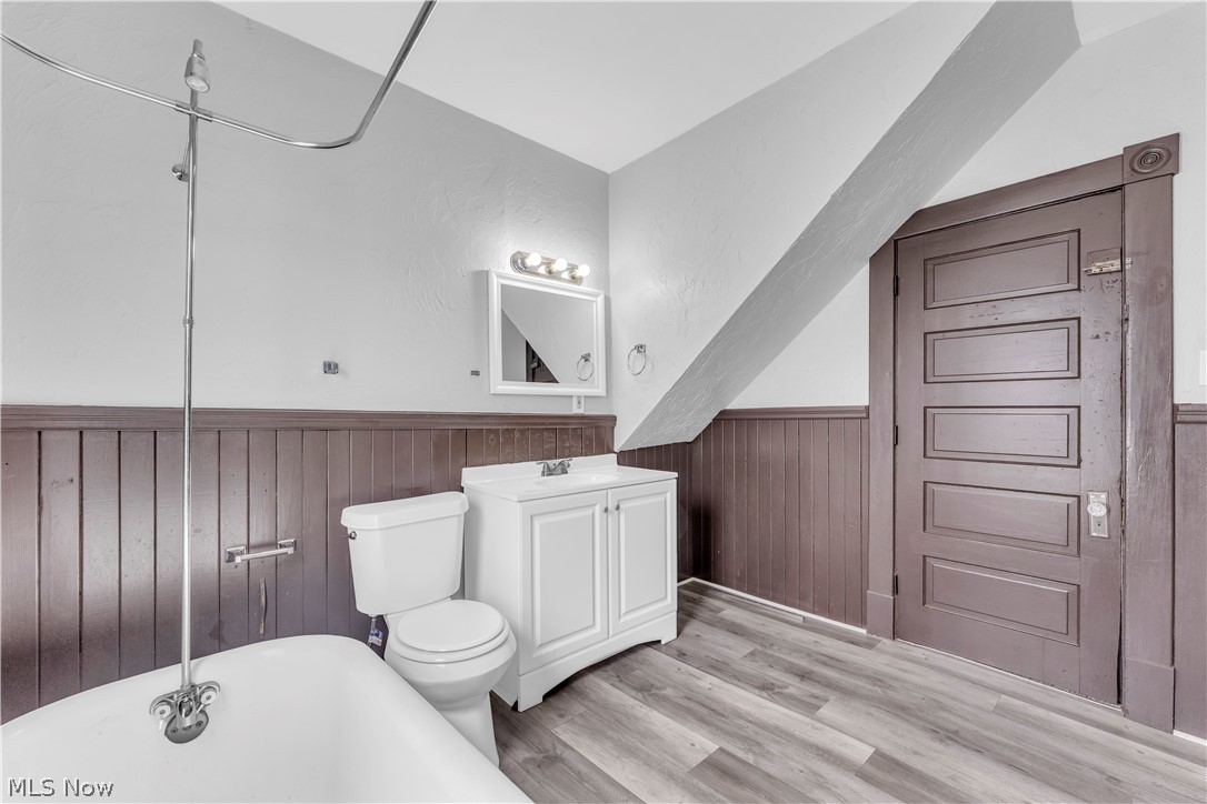 812 Lovett Place Lorain OH 44052