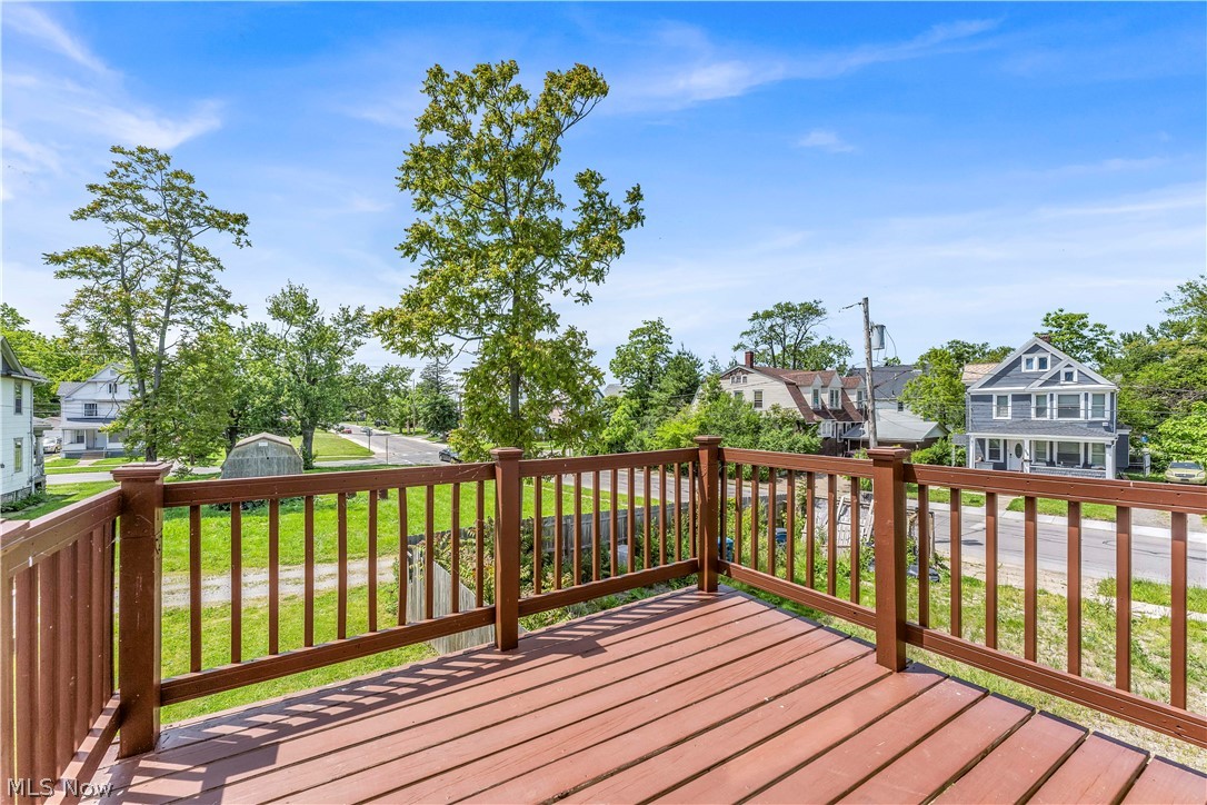 812 Lovett Place Lorain OH 44052