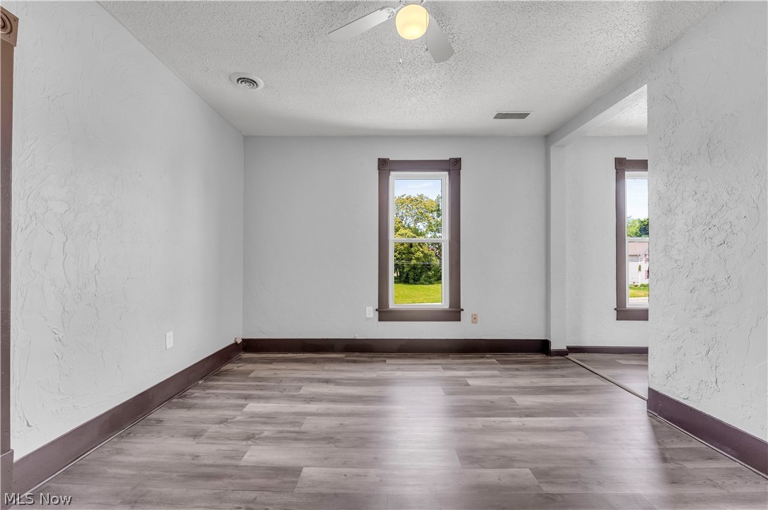 812 Lovett Place Lorain OH 44052