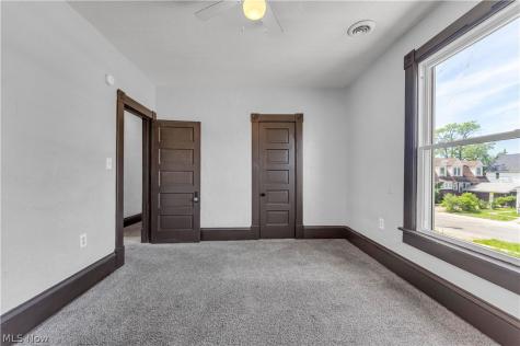 812 Lovett Place Lorain OH 44052
