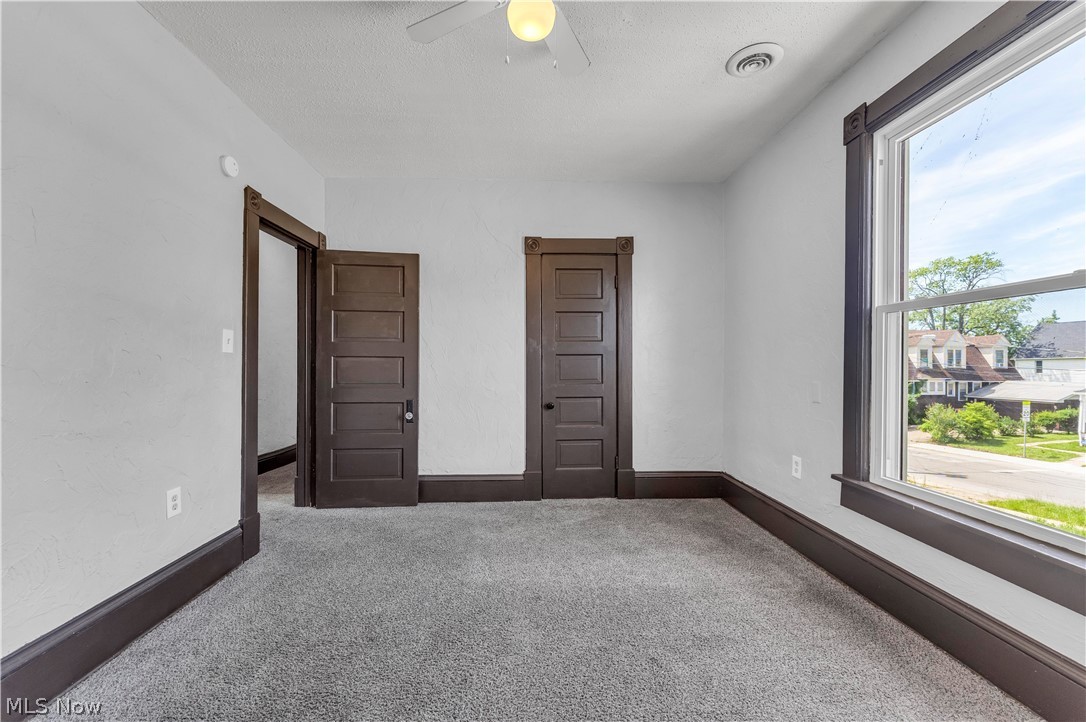 812 Lovett Place Lorain OH 44052