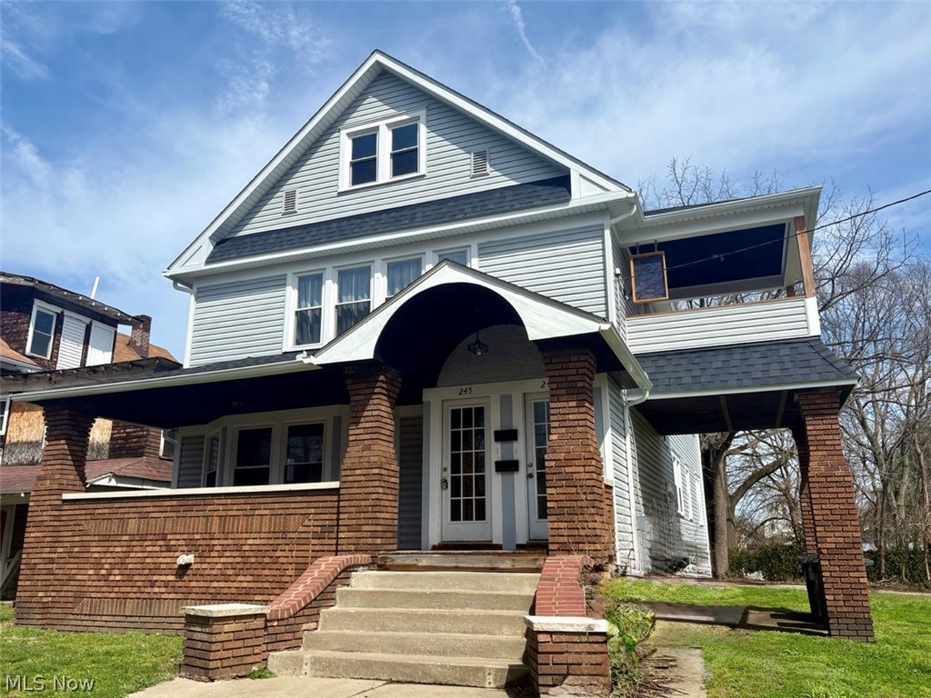 245 Oakdale Avenue Akron OH 44302