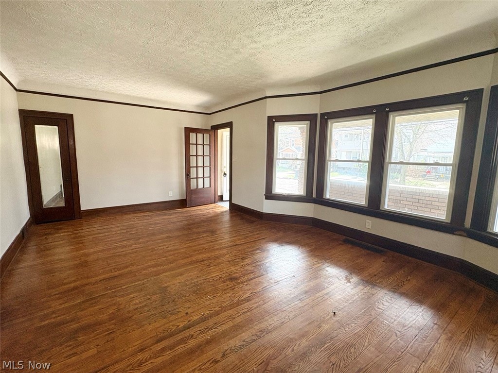 245 Oakdale Avenue Akron OH 44302