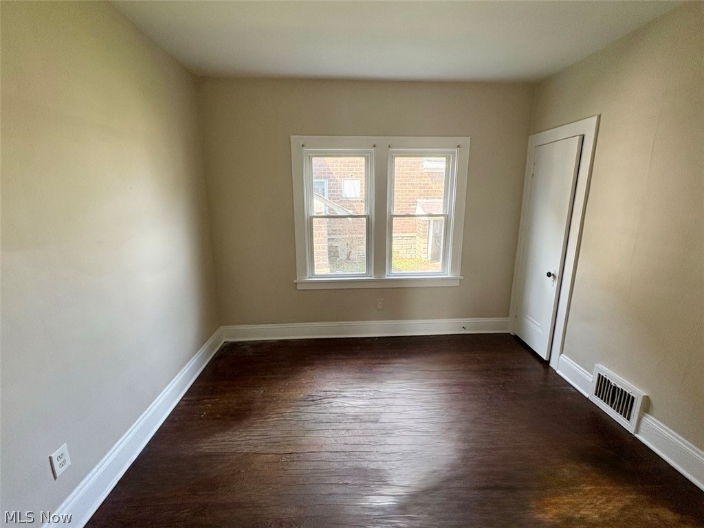 245 Oakdale Avenue Akron OH 44302