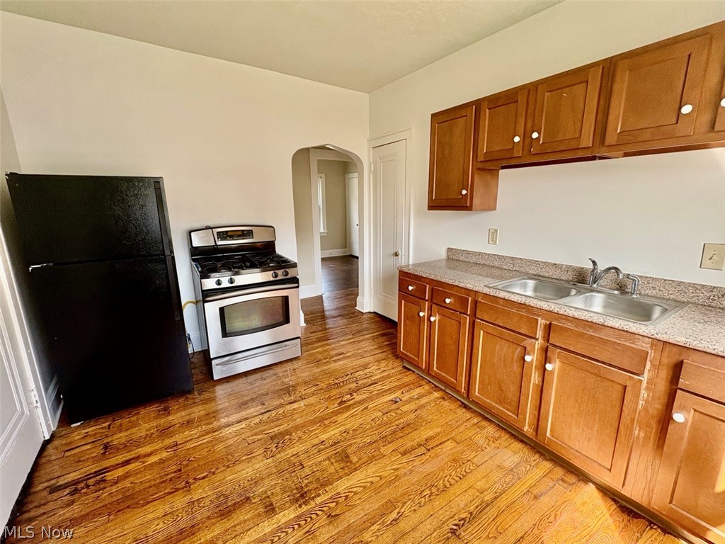 245 Oakdale Avenue Akron OH 44302