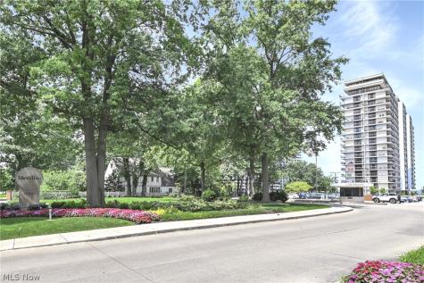 12550 Lake Avenue 12550 Lake Avenue Lakewood OH 44107