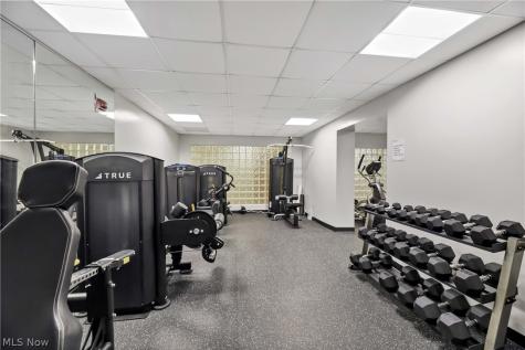 12550 Lake Avenue 12550 Lake Avenue Lakewood OH 44107