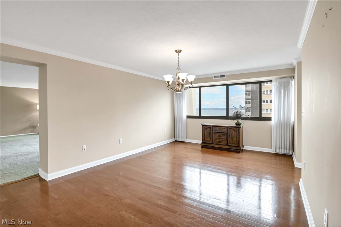 12550 Lake Avenue 12550 Lake Avenue Lakewood OH 44107
