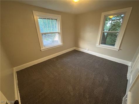 974 Lovers Lane Akron OH 44306
