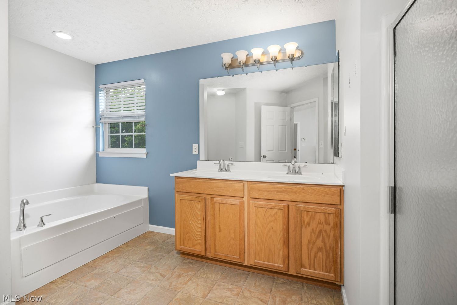 3876 Bosworth Drive Copley OH 44321