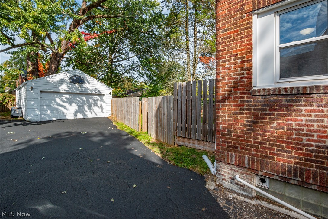 486 Sumatra Avenue Akron OH 44305