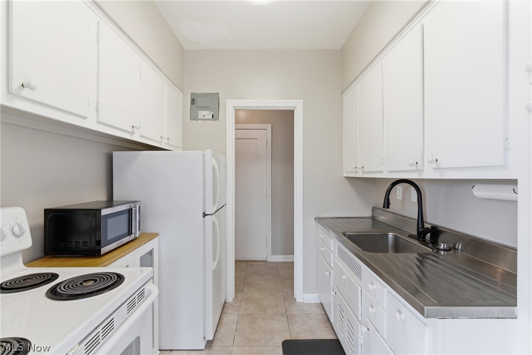 15820 Van Aken Boulevard Shaker Heights OH 44120