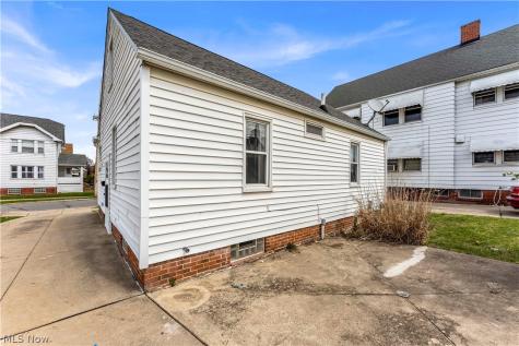 10518 Langton Avenue Garfield Heights OH 44125