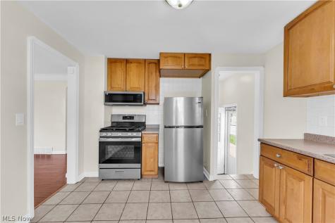 10518 Langton Avenue Garfield Heights OH 44125