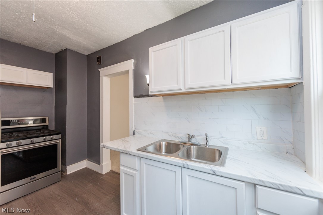 1519 Ridgewood Avenue Lakewood OH 44107