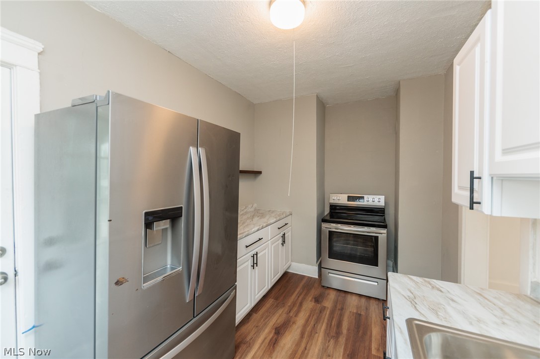 1519 Ridgewood Avenue Lakewood OH 44107