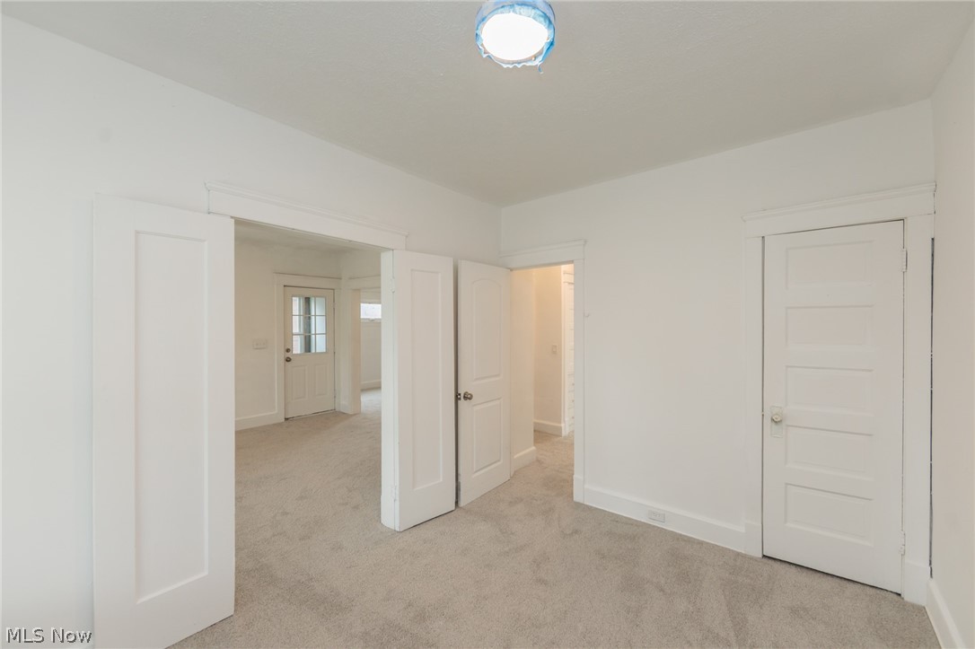 1519 Ridgewood Avenue Lakewood OH 44107