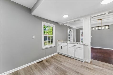 16809 Scottsdale Boulevard Shaker Heights OH 44120