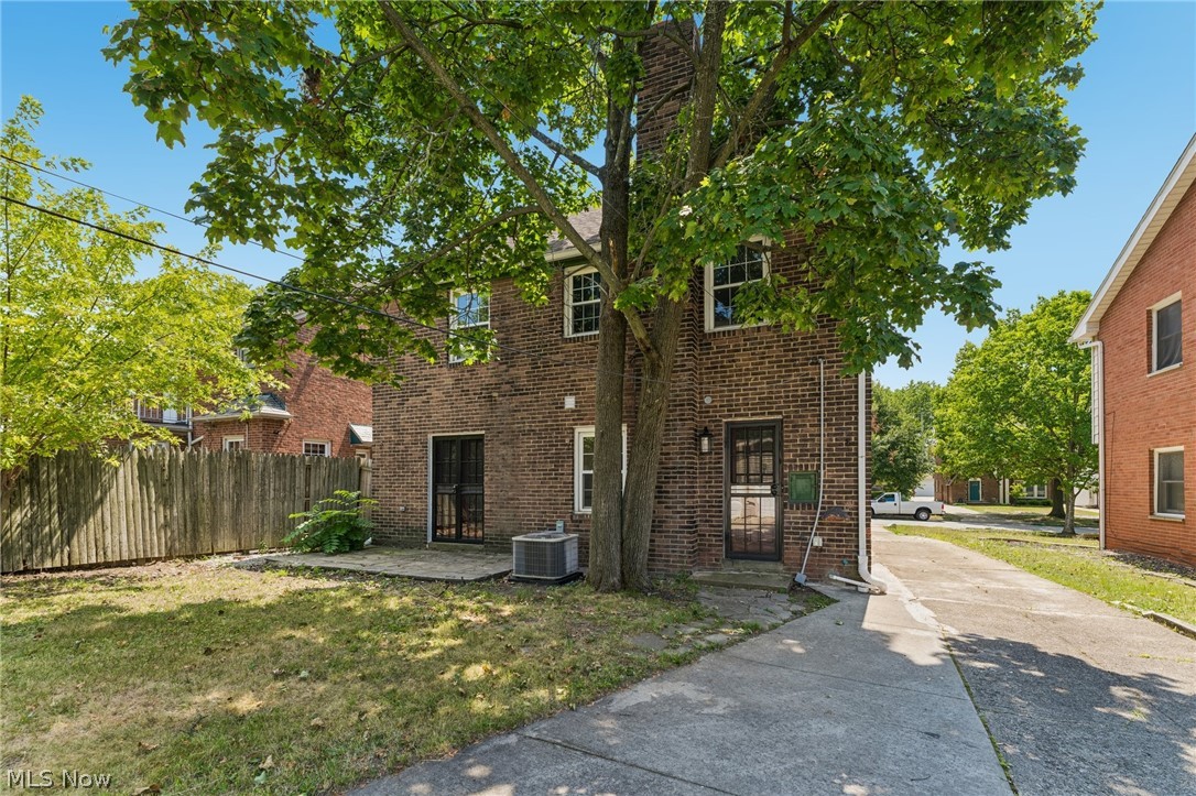 16809 Scottsdale Boulevard Shaker Heights OH 44120