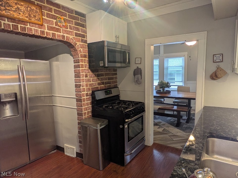 1902 Harding Drive Wickliffe OH 44092