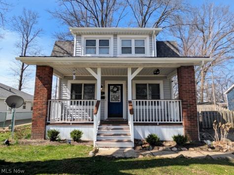 1902 Harding Drive Wickliffe OH 44092