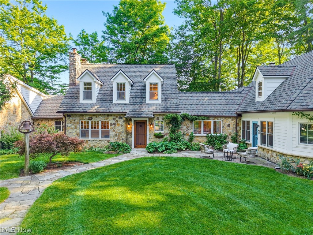 7910 Larkspur Lane Russell OH 44022