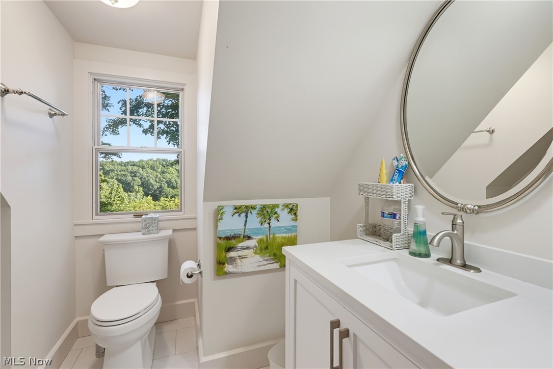 7910 Larkspur Lane Russell OH 44022