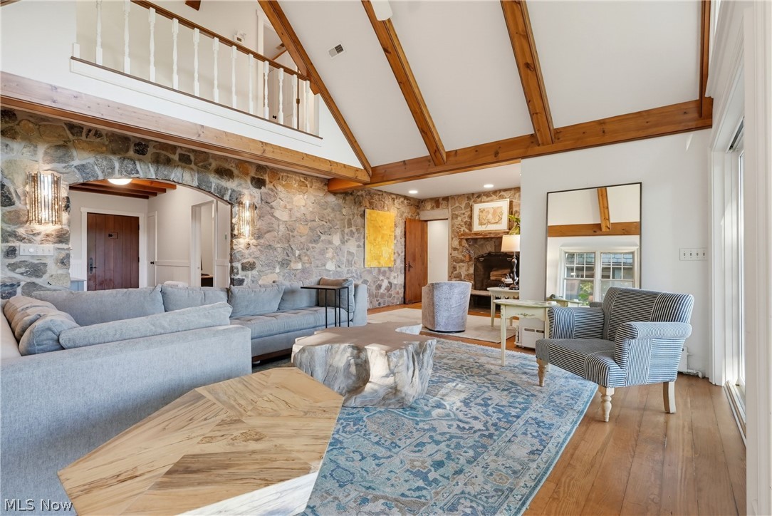 7910 Larkspur Lane Russell OH 44022