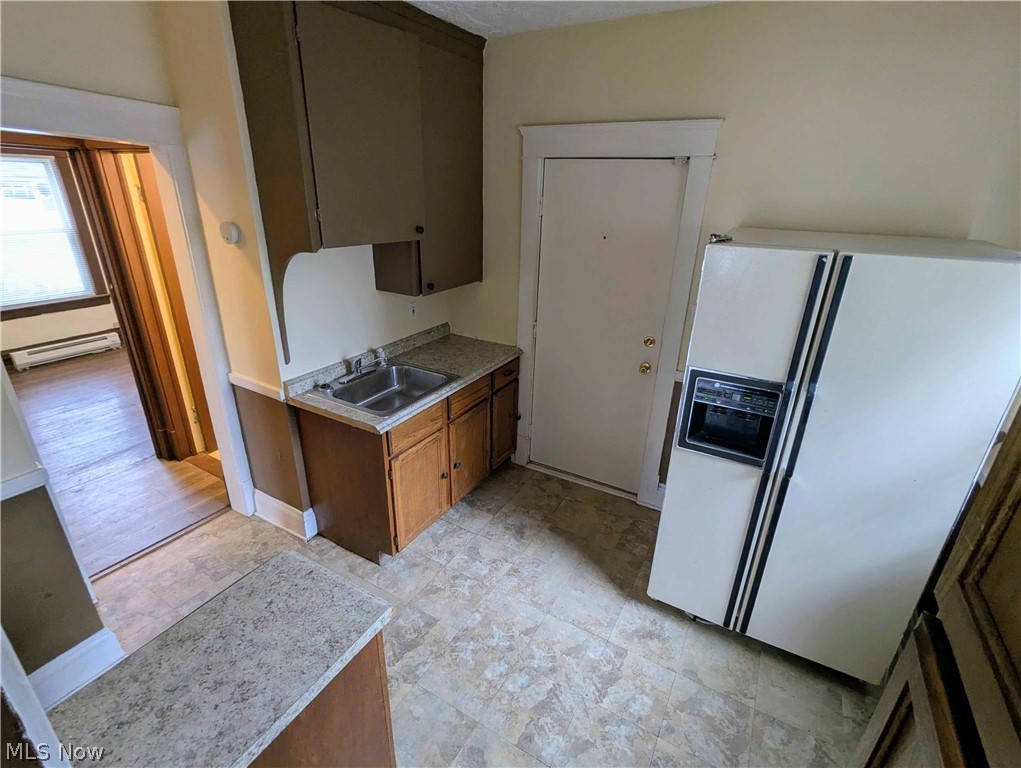 2915 Roanoke Avenue Cleveland OH 44109