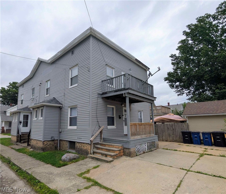 2915 Roanoke Avenue Cleveland OH 44109