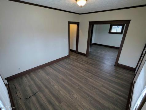 2915 Roanoke Avenue Cleveland OH 44109