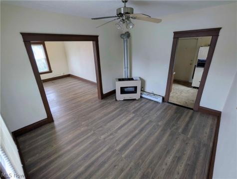 2915 Roanoke Avenue Cleveland OH 44109