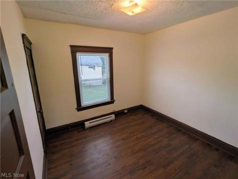 2915 Roanoke Avenue Cleveland OH 44109