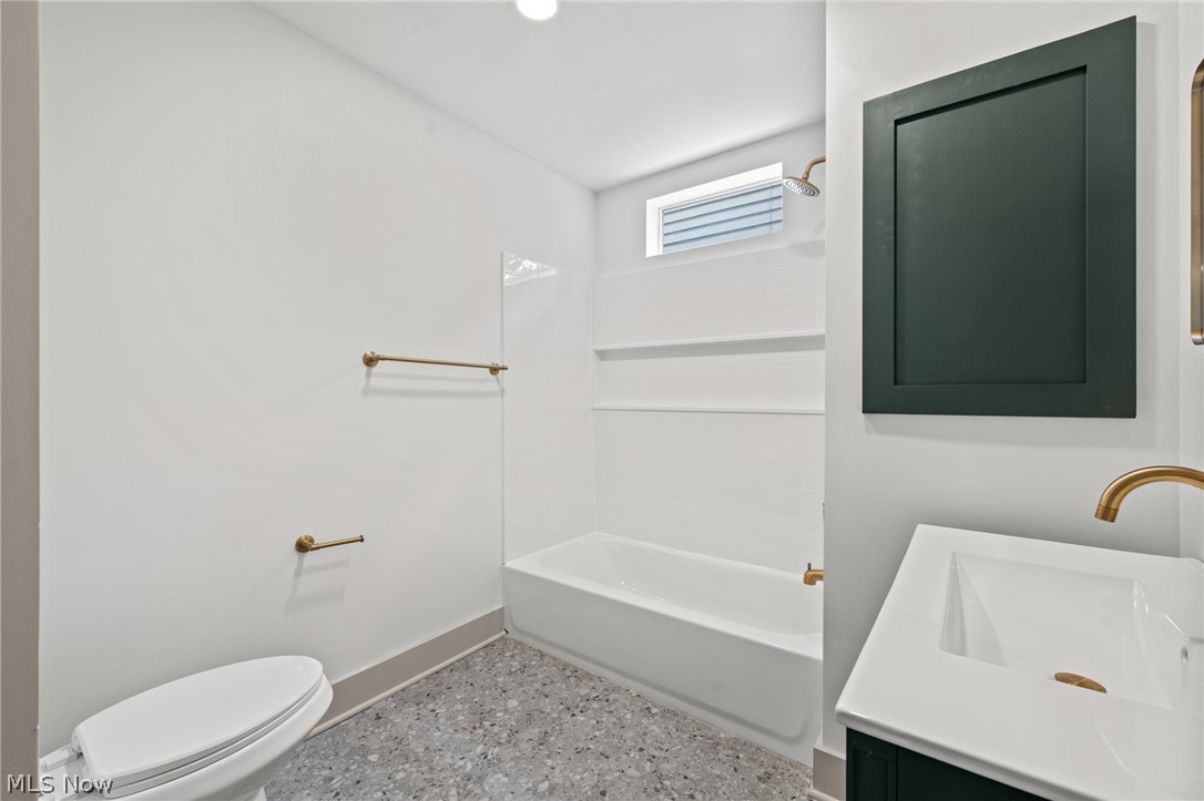 1372 Bonnieview Avenue Lakewood OH 44107