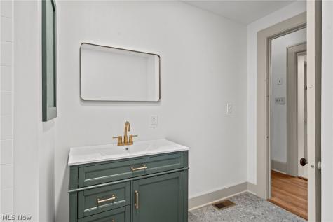 1372 Bonnieview Avenue Lakewood OH 44107