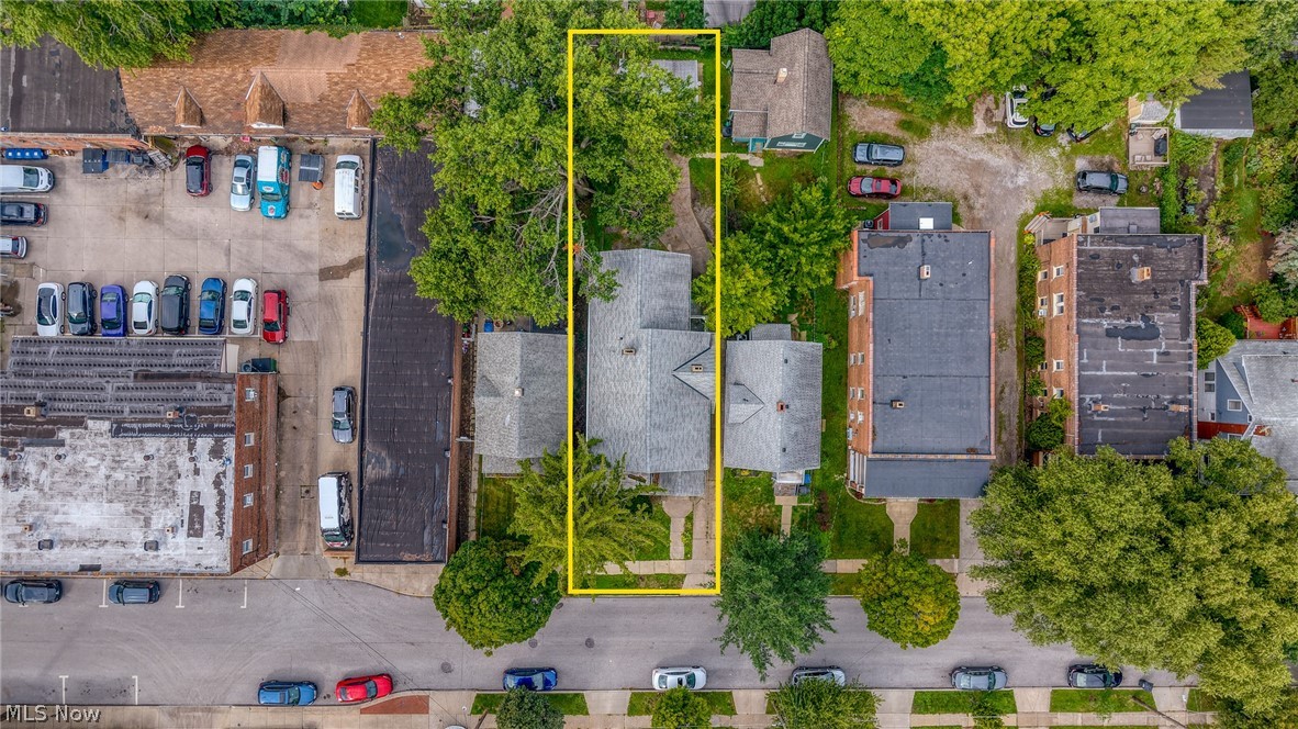 1372 Bonnieview Avenue Lakewood OH 44107