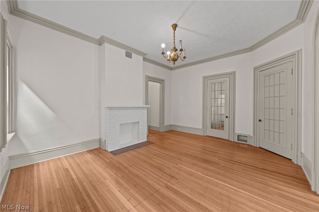 1372 Bonnieview Avenue Lakewood OH 44107