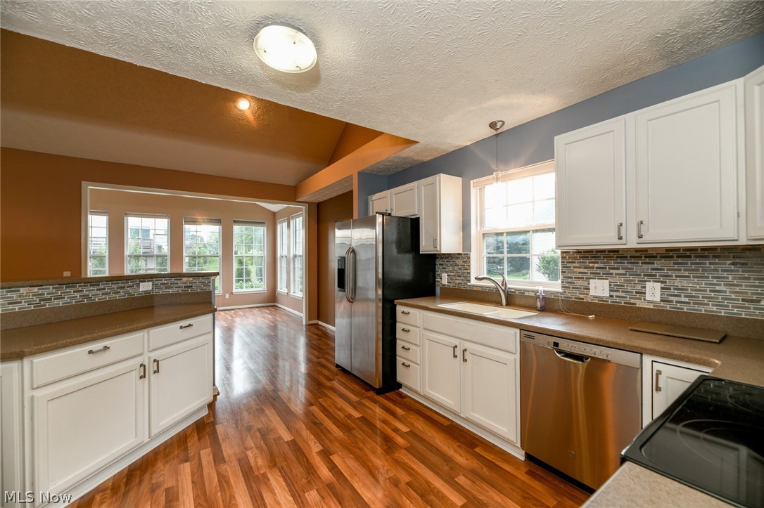 200 Weatherstone Court Copley OH 44321