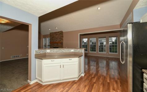 200 Weatherstone Court Copley OH 44321