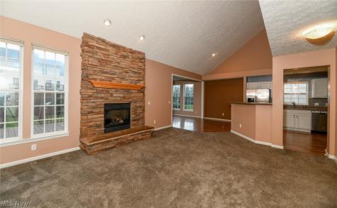 200 Weatherstone Court Copley OH 44321