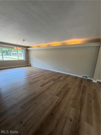 2104 Walter Road Westlake OH 44145