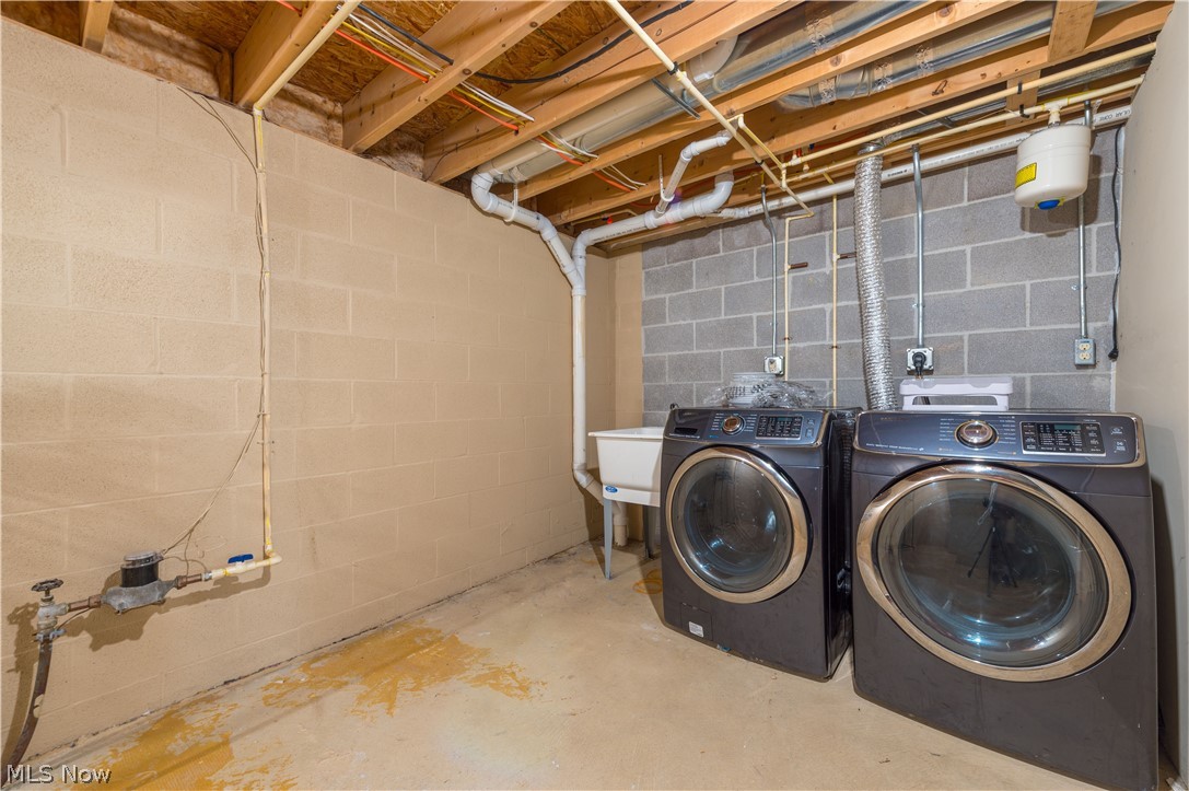 33442 Halle Court Avon Lake OH 44012