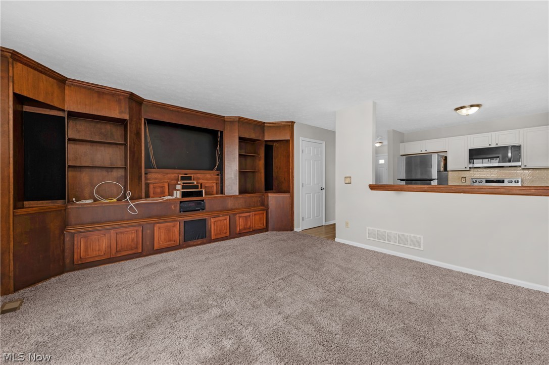 33442 Halle Court Avon Lake OH 44012