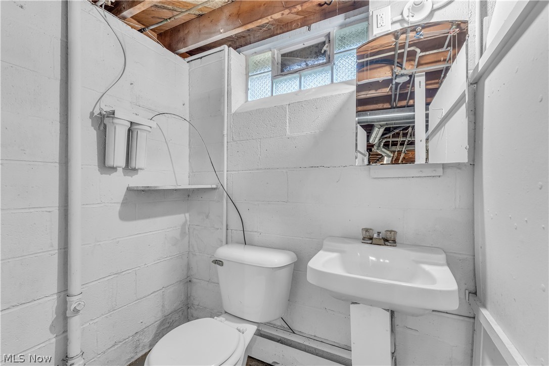 20051 Green Oak Drive Euclid OH 44117